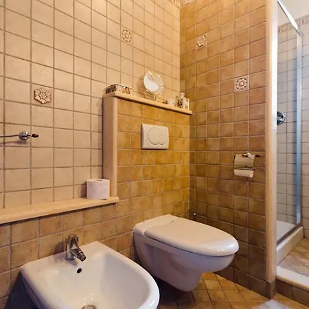 Miriam Sea Front Jacuzzi Apartment