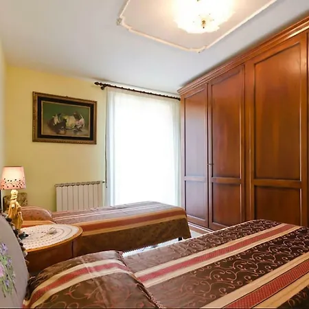 Miriam Sea Front Jacuzzi Apartment Giardini Naxos